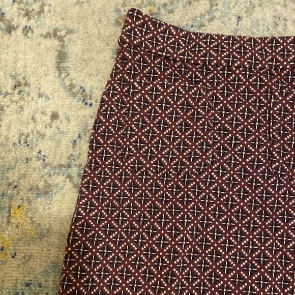 Loft burgundy & navy print miniskirt with pockets - Picture 2 of 5
